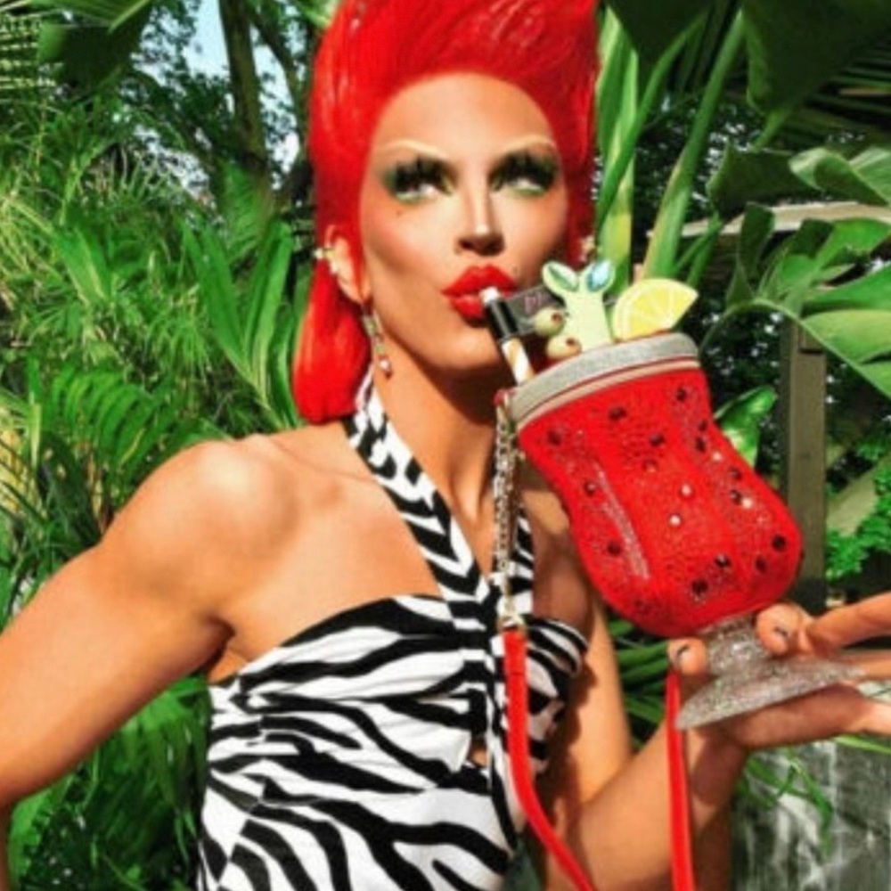 NWT Betsey Johnson Kitsch Bloody Mary
Bloody Mary # BJ34090A
Limited Edition - Picture 6 of 7